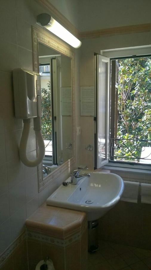 Sabini Rentals - Affittacamere Santa Margherita Ligure Ngoại thất bức ảnh